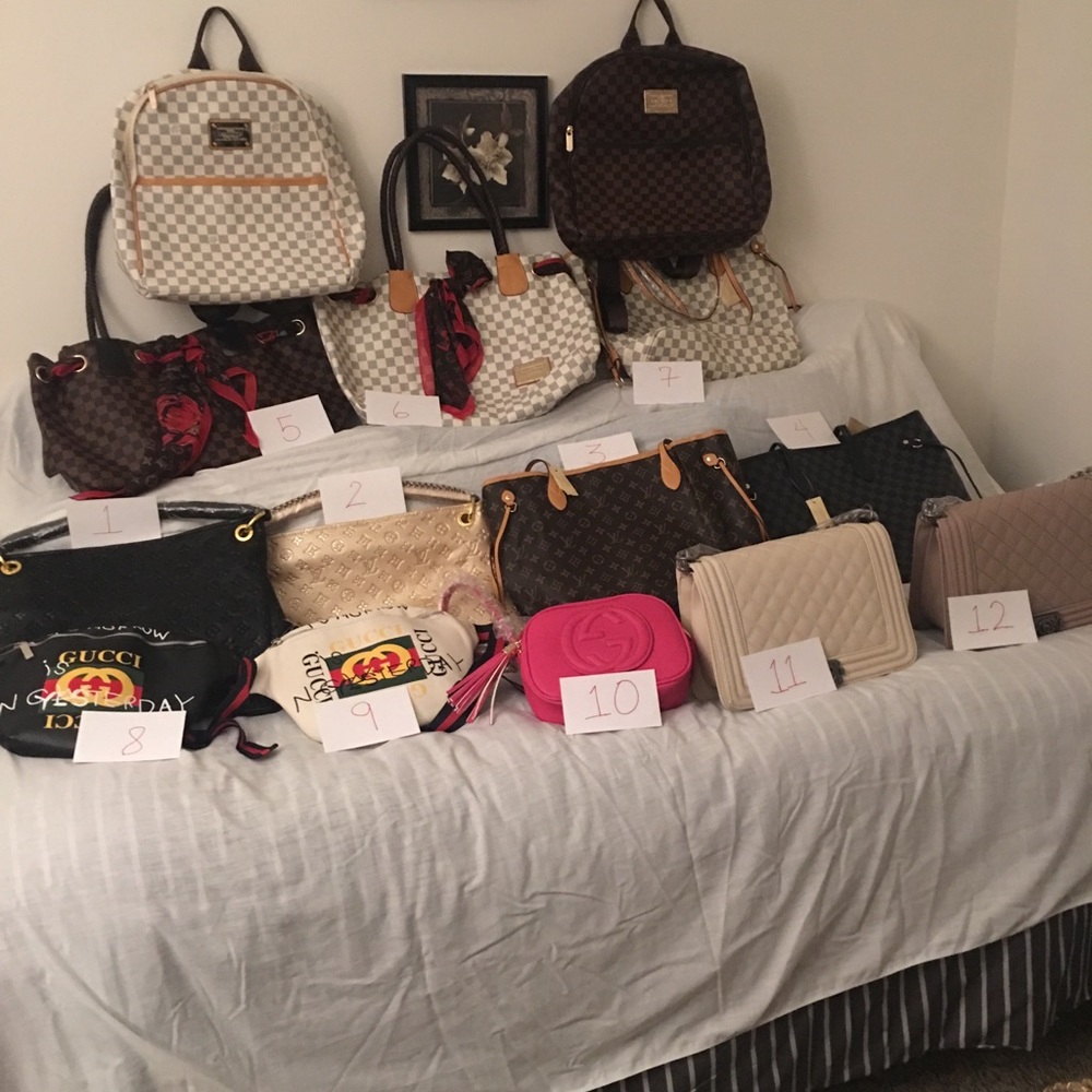 Purses - Picture 2 of 4